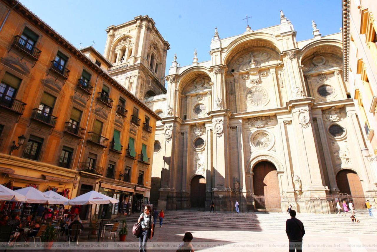 Amplio Y Centrico, Recien Reformado, Calefaccion Central, Jardines, Supermercados, Cafeterias Y Todos Los Servicios En El Corazon De La Ciudad Granada Luaran gambar