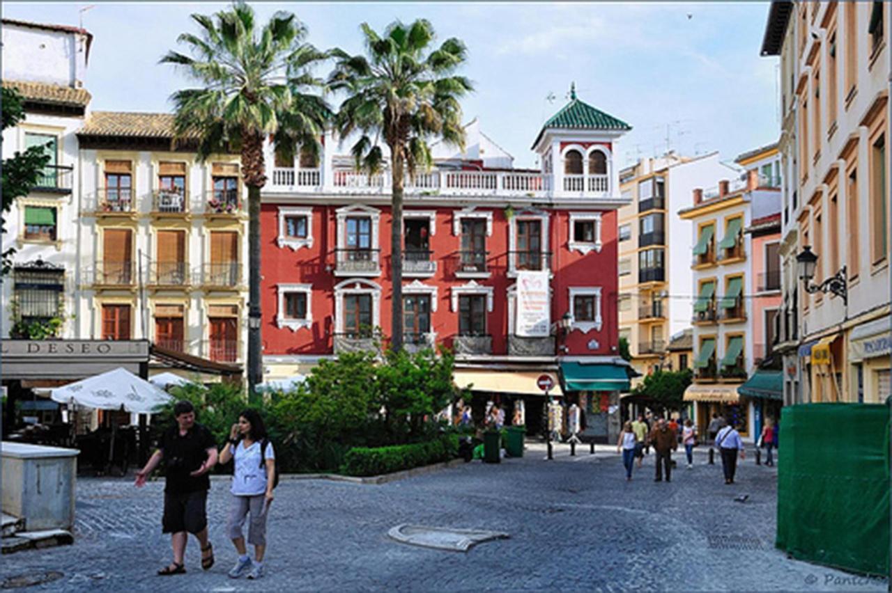 Amplio Y Centrico, Recien Reformado, Calefaccion Central, Jardines, Supermercados, Cafeterias Y Todos Los Servicios En El Corazon De La Ciudad Granada Luaran gambar