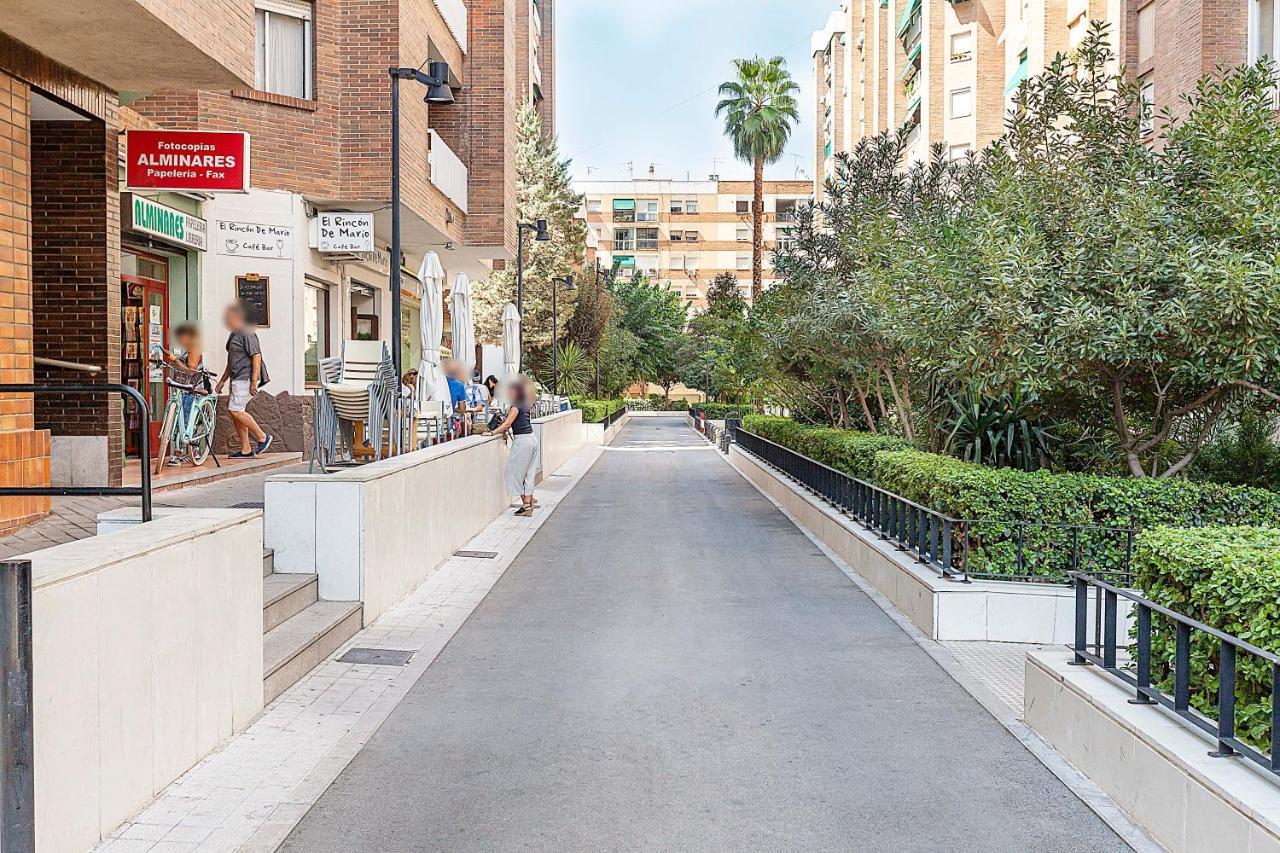 Amplio Y Centrico, Recien Reformado, Calefaccion Central, Jardines, Supermercados, Cafeterias Y Todos Los Servicios En El Corazon De La Ciudad Granada Luaran gambar